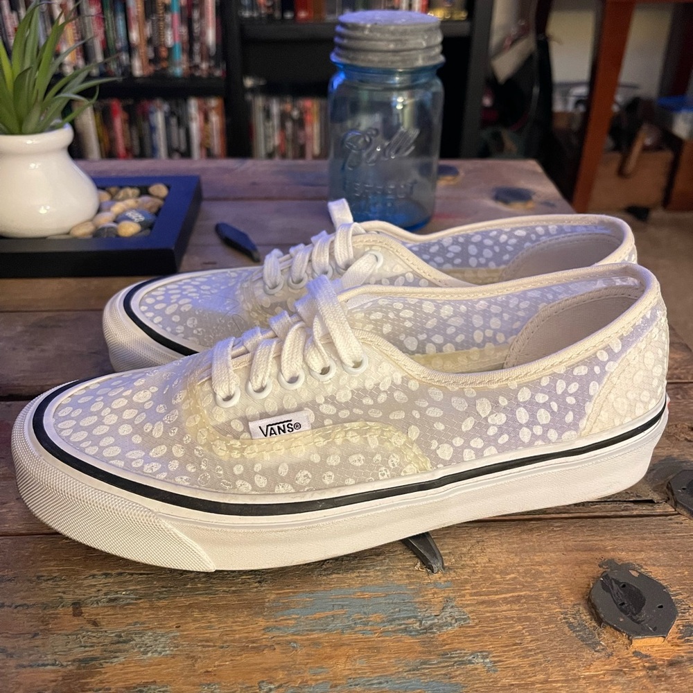 Vans White Sneakers Classic Canvas Style